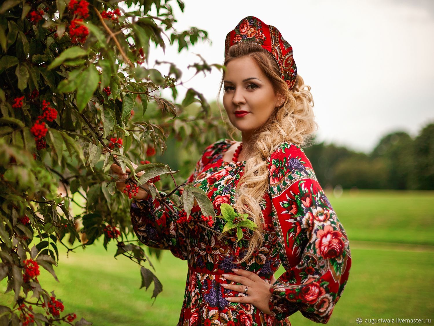 Women in Slavic costumes in Bacolod