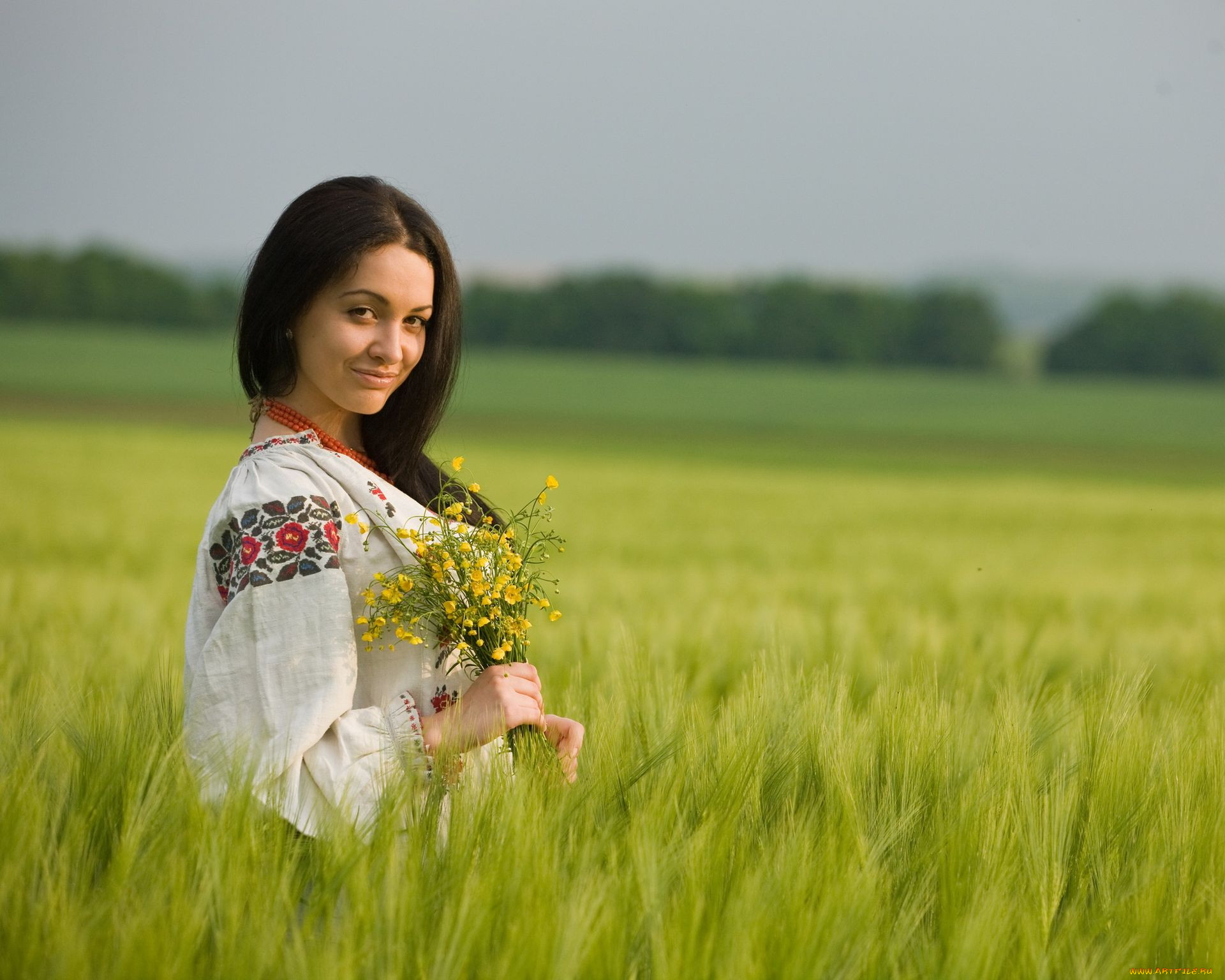 Women in Slavic costumes in Bacolod